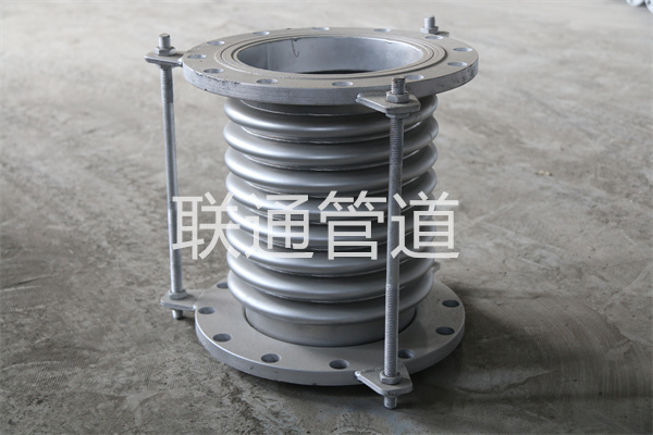 管道补偿器图片原理