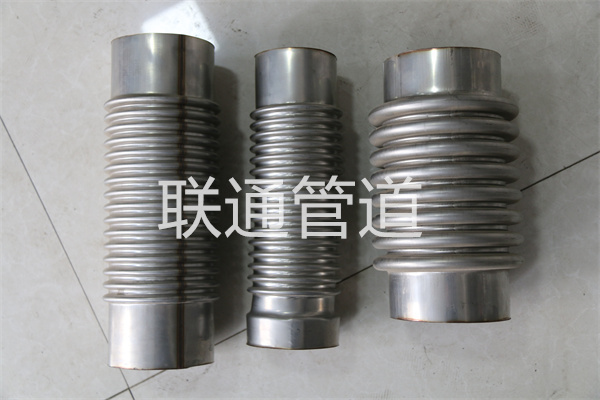管道波纹补偿器