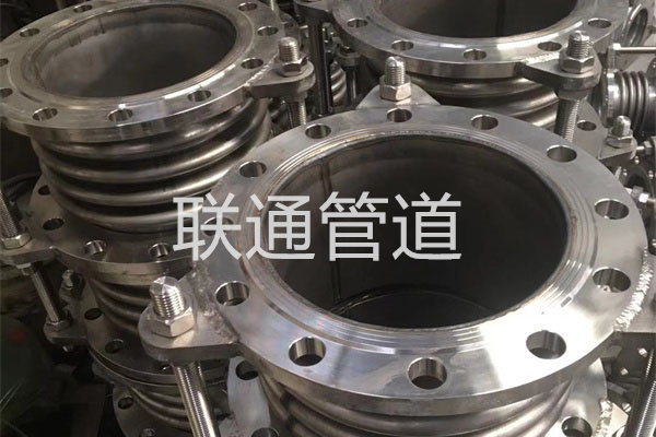 补偿器安装视频