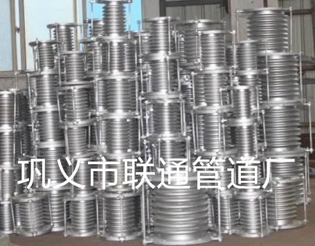 四氟波纹管补偿器