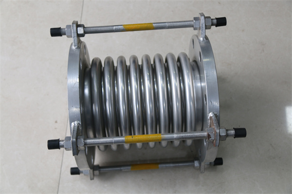 不锈钢波纹管补偿器